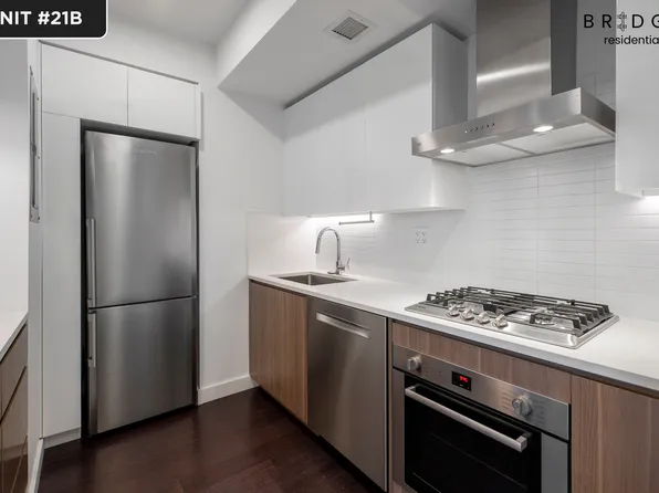 7 East 30th Street image 3 of 14