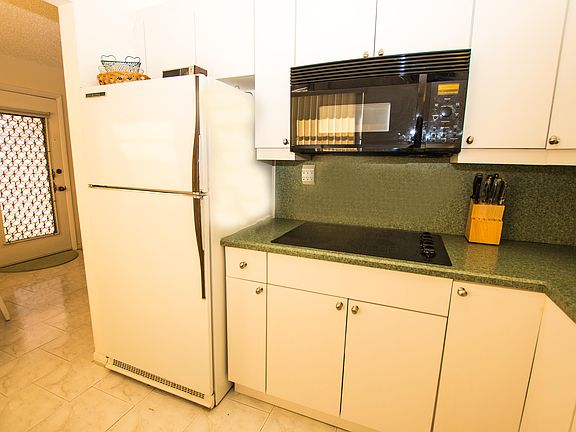 3rd image of 326 Piedmont Trl #G