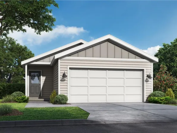 804 Glenn Cir, Raymore, MO 64083