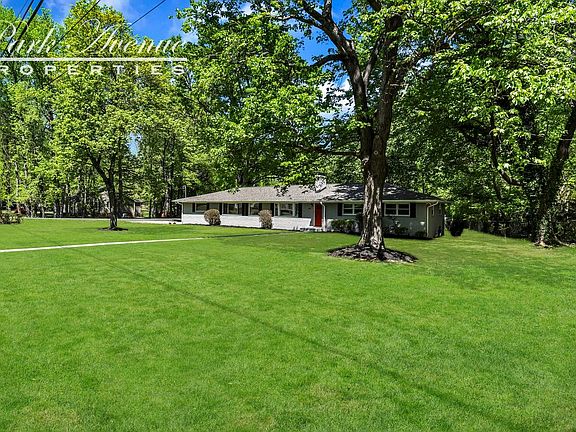 3rd image of 6734 Lakeside Dr