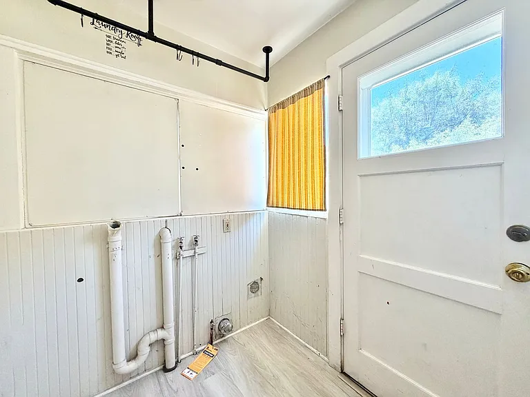 41861 Acacia Ave — Photo 20