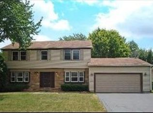 99 Stonegate Rd, Buffalo Grove, IL 60089