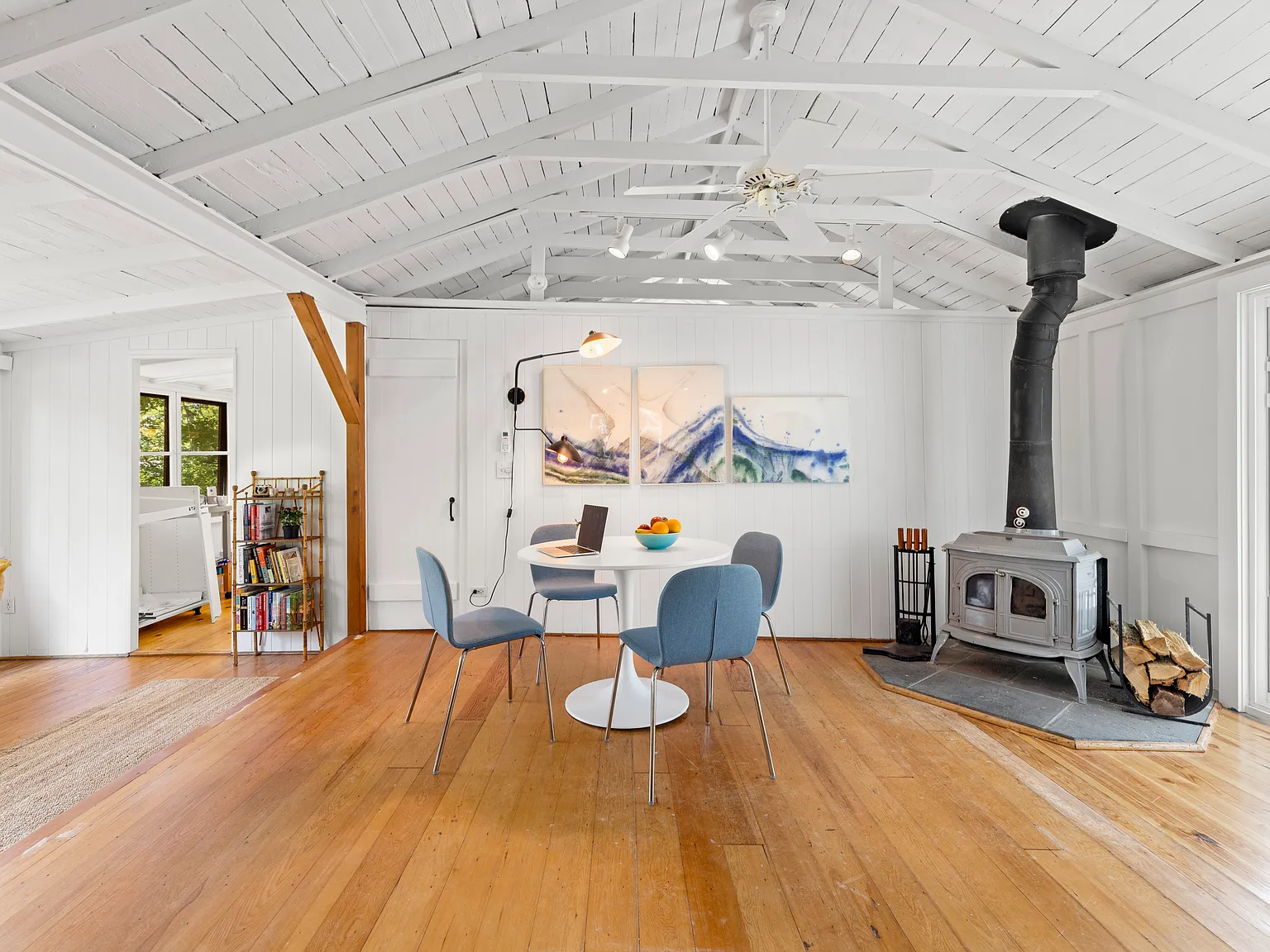 Sag Harbor Beach Cottage — Photo 4