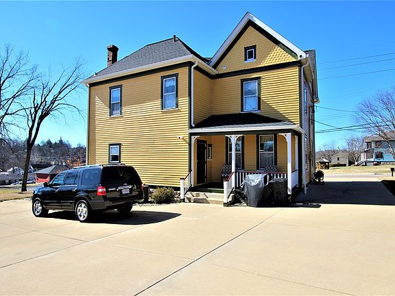 2nd image of 210 Henry Ave