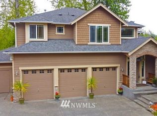 20322 80th Ave NE, Kenmore, WA 98028