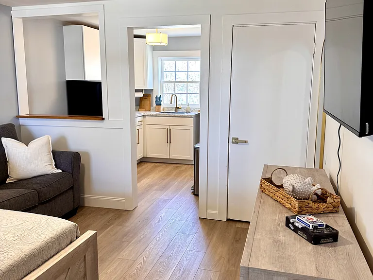 6 Sunset Dr #4 — Photo 10