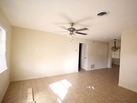 3rd image of 2341 Jamaica Dr