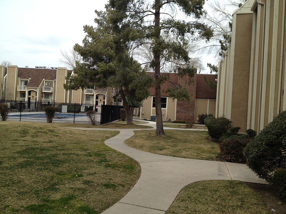 1st image of 430 E Creekside Cir APT C