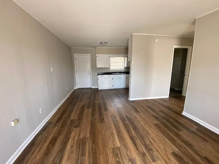 972 Cedar Springs Rd SE — Photo 3