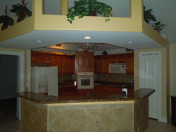 2nd image of 1938 SE Lavina Cir