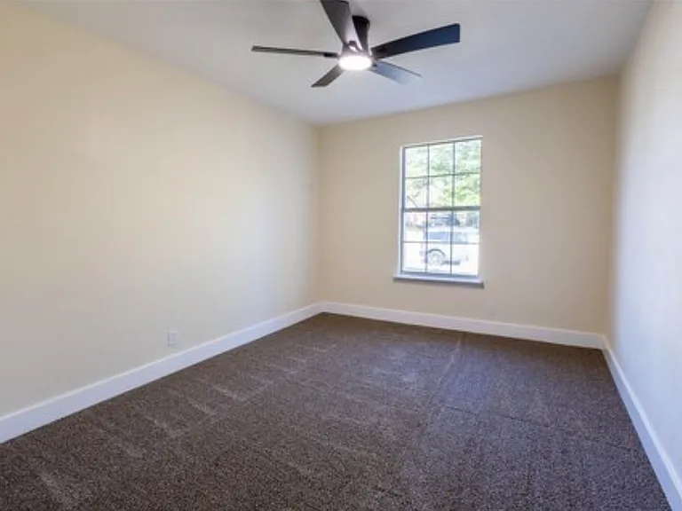 1510 Lackland St — Photo 7