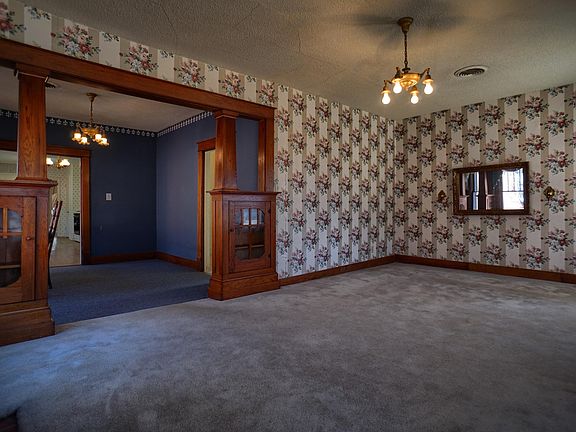 5th image of 613 S Denver Ave