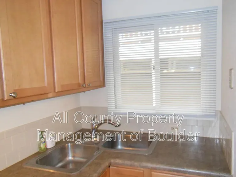 2201 Pearl St #116 — Photo 8