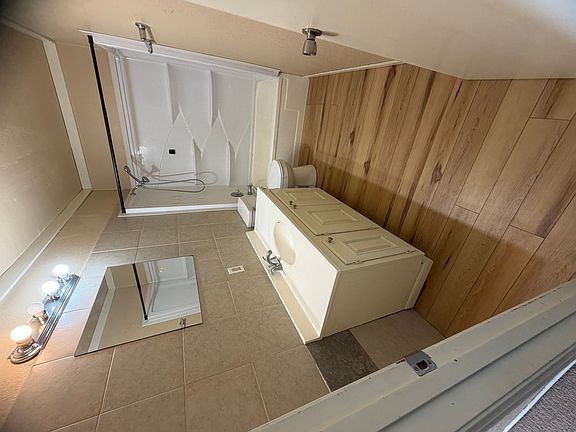 3rd image of 403 N Morgan St #1