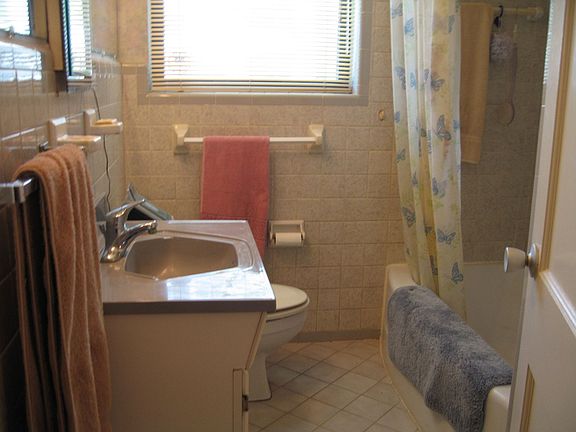 2nd image of 3946 Miruelo Cir