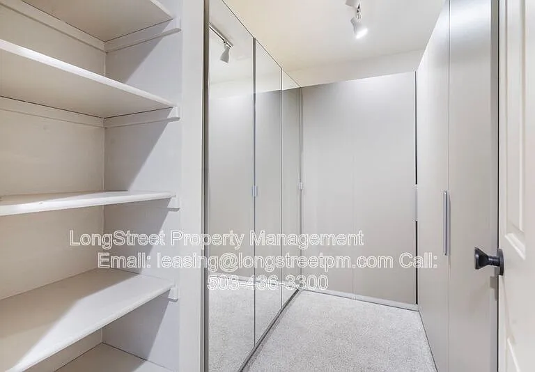 10247 NW Village Heights Dr — Photo 36