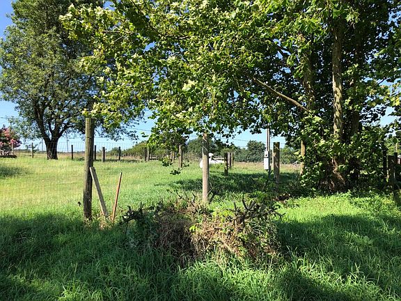 4th image of 413845 E 1930th Rd
