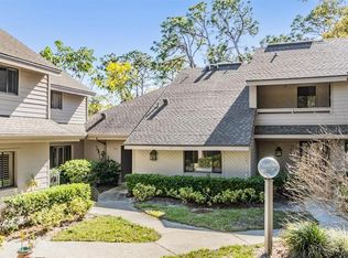 102 Old Mill Pond Rd, Palm Harbor, FL 34683