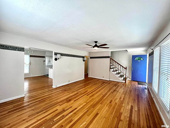 4th image of 1303 Charles Ave