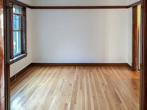 2nd image of 3817-21 N Lawndale Ave #3817-2W