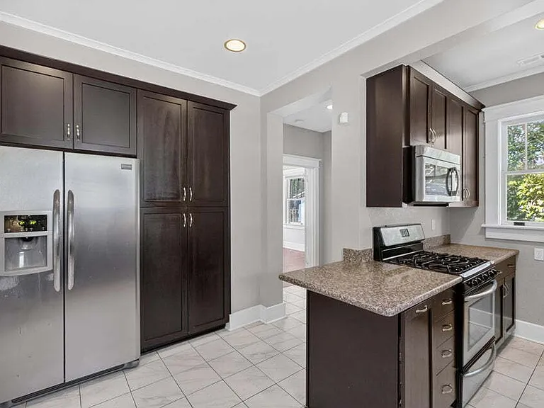 831 Rutledge Ave — Photo 18