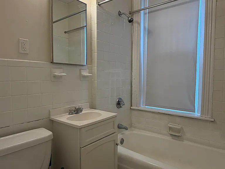 1155 Commonwealth Ave #43 — Photo 5