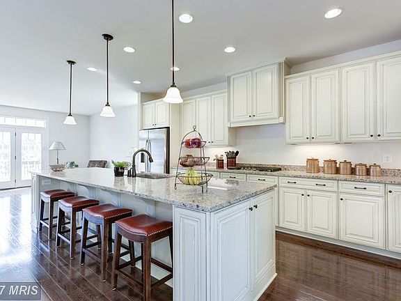 5th image of 7080 Darbey Knoll Dr