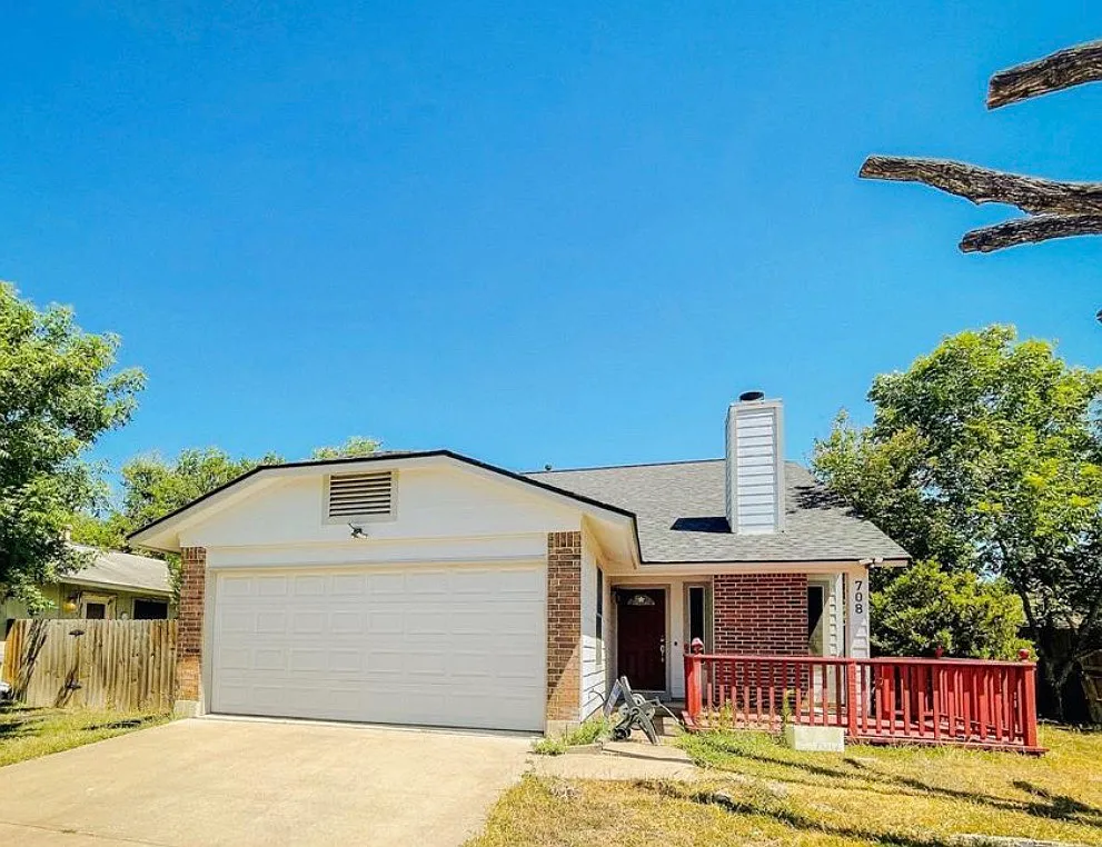 708 Decker Prairie Dr — Photo 1