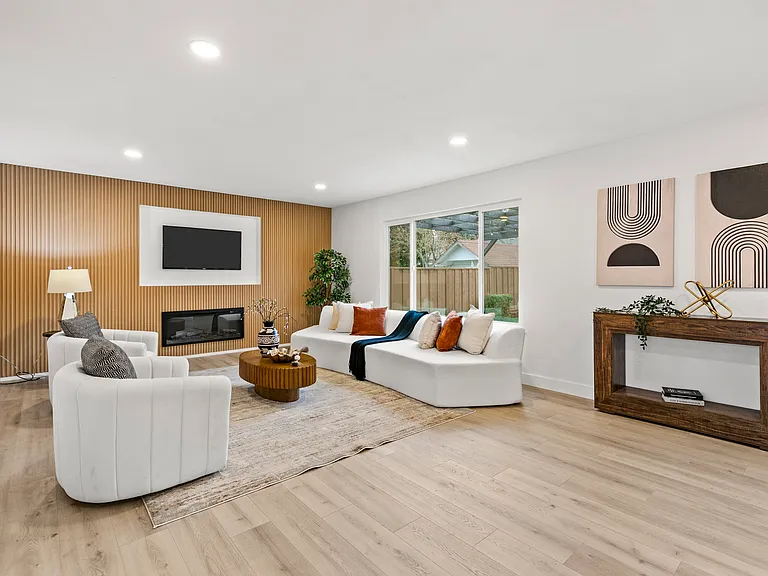 3282 Loma Alta Dr — Photo 1