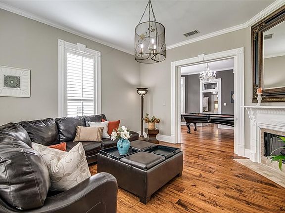 4th image of 616 W Hunt St