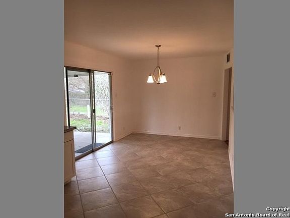 5th image of 619 Stockton Dr