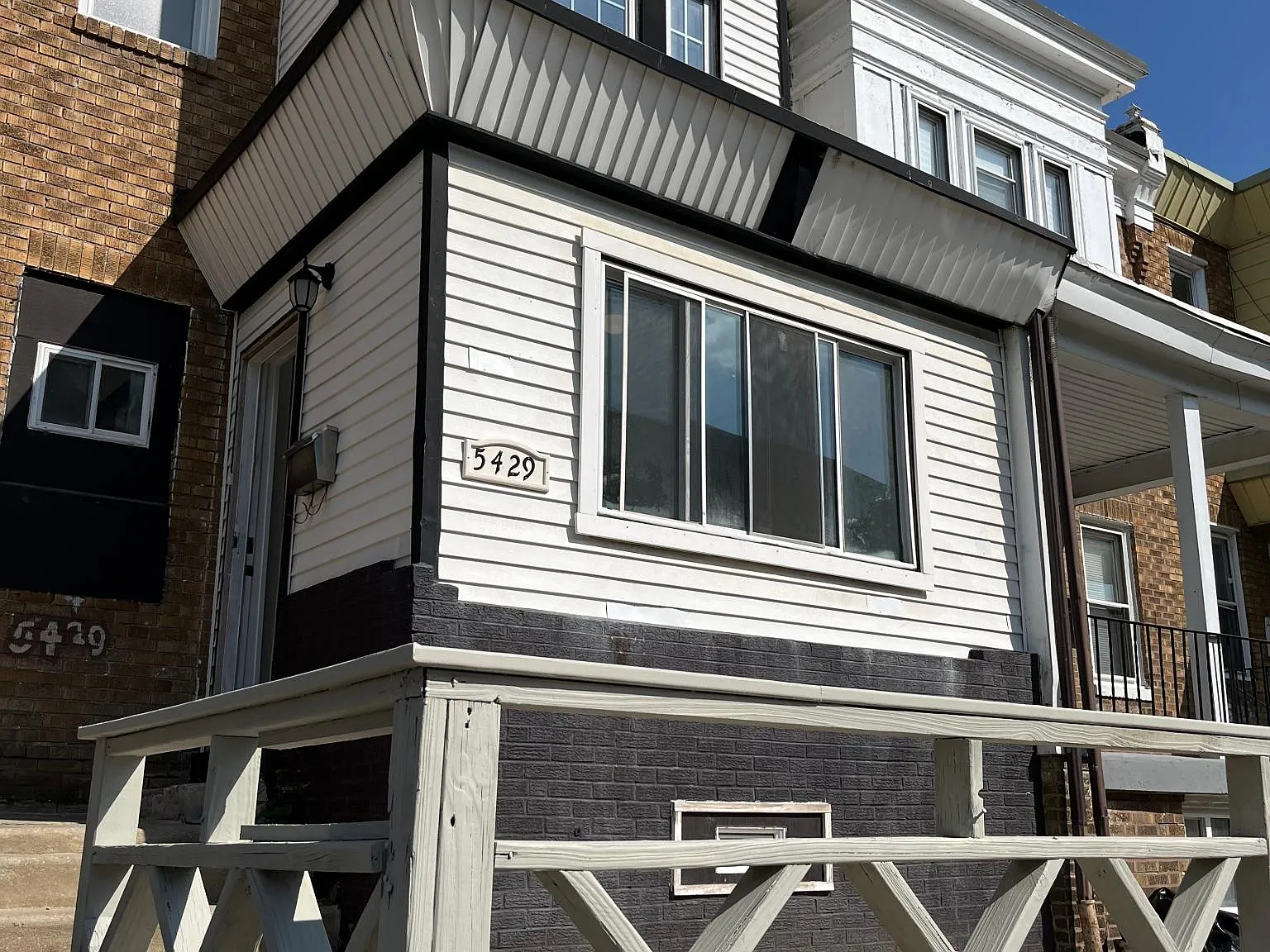3 bed, 1.5 bath, 1080 sqft, $1,475 — Photo 1