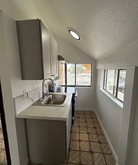 446-450 S 2nd St #446-1 — Photo 3