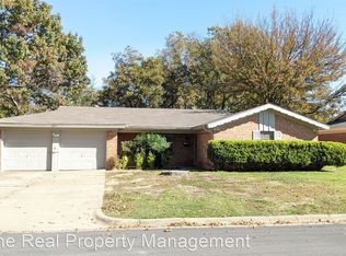 803 Royce Dr, Euless, TX 76040