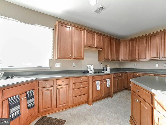 3rd image of 23404 Canna Ct