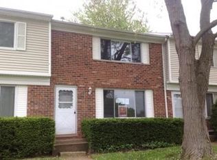 433 Salem Sq #6, Bolingbrook, IL 60440