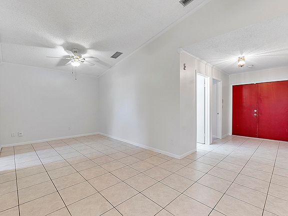 2nd image of 8 Grange Pl