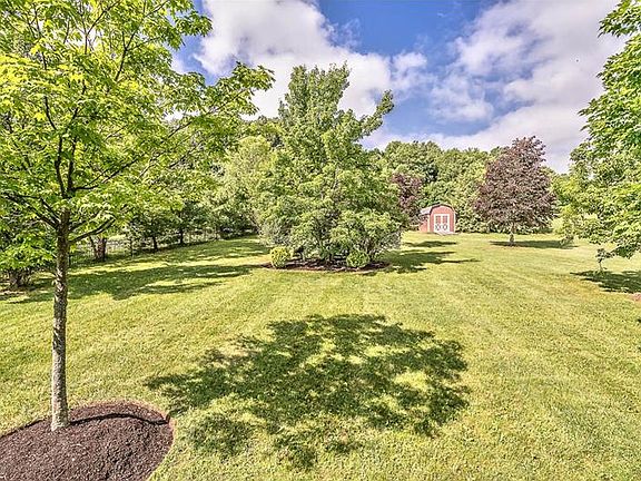 4th image of 328 Green Fields Ct