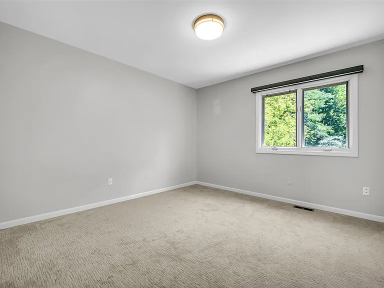 107 Millstone Dr — Photo 23