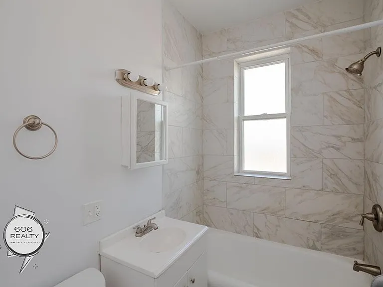 2208 S 57th Ave #10 — Photo 12