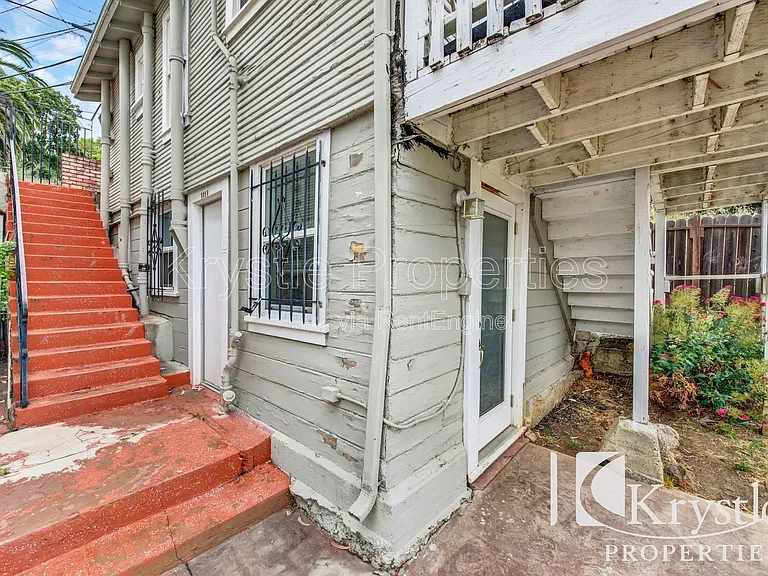 505 Hichborn St #B — Photo 6