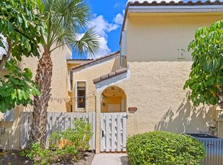 22350 Pineapple Walk Dr, Boca Raton, FL 33433