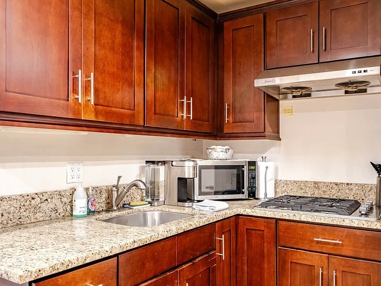 835 Huntington Garden Dr #A — Photo 39