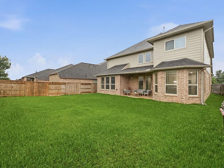 2239 Falcon Brook Dr — Photo 42