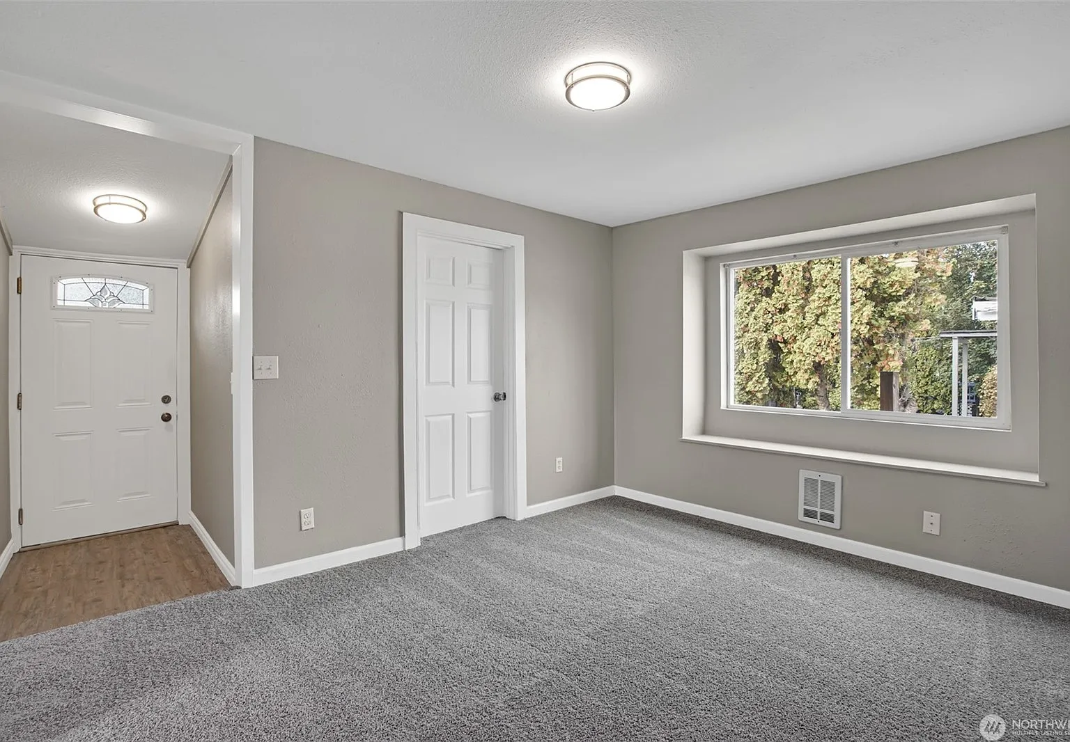 2 bed, 706 sqft, $2,000 — Photo 4