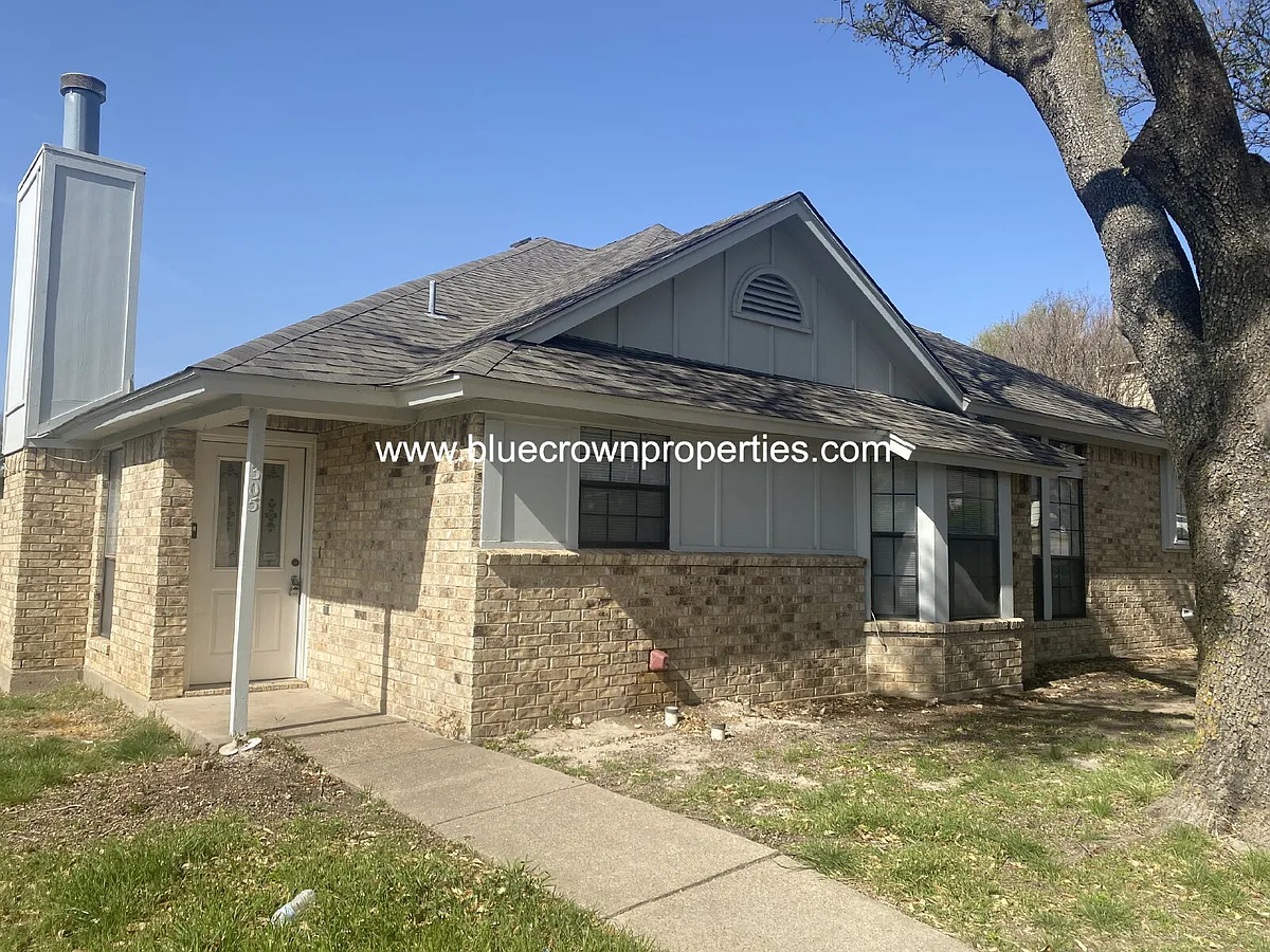 Building Photo - 10305 Lone Pine Ln