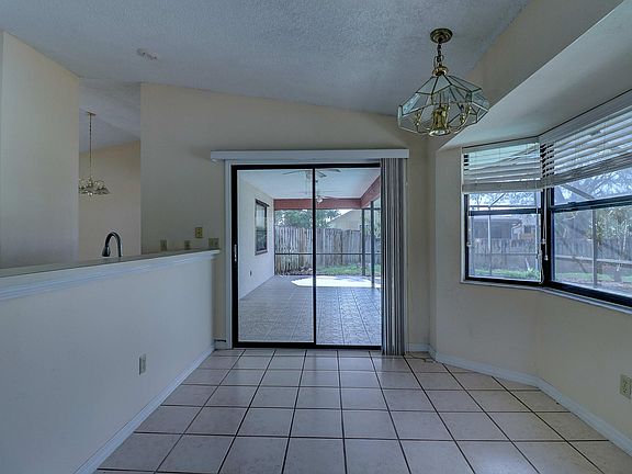5th image of 1862 SE Sandia Drive
