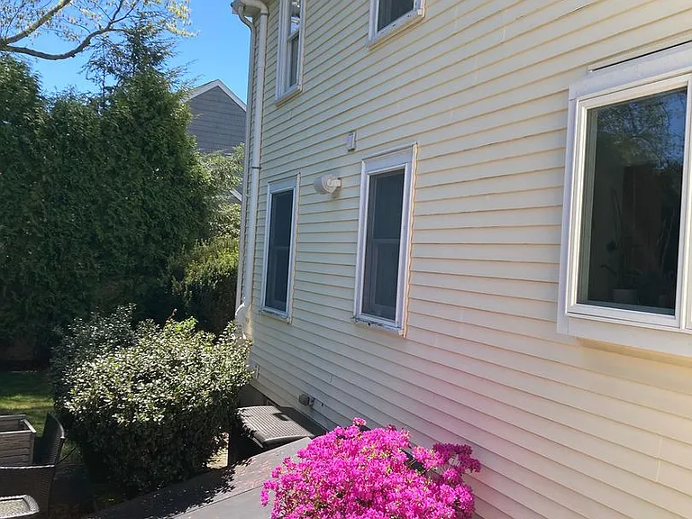 81 Fessenden St #L1 — Photo 21