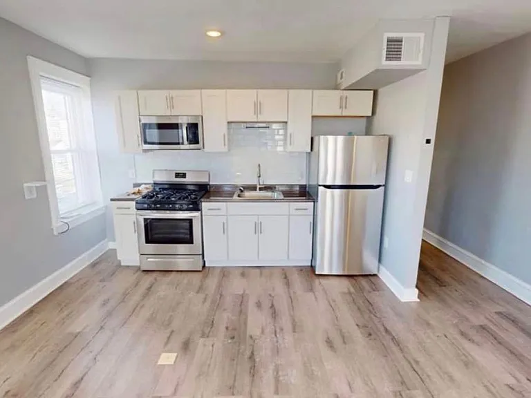 5861 Cedar Ave #2 — Photo 5