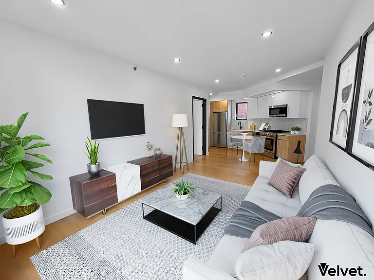 116-17 Grosvenor Ln #5C — Photo 3